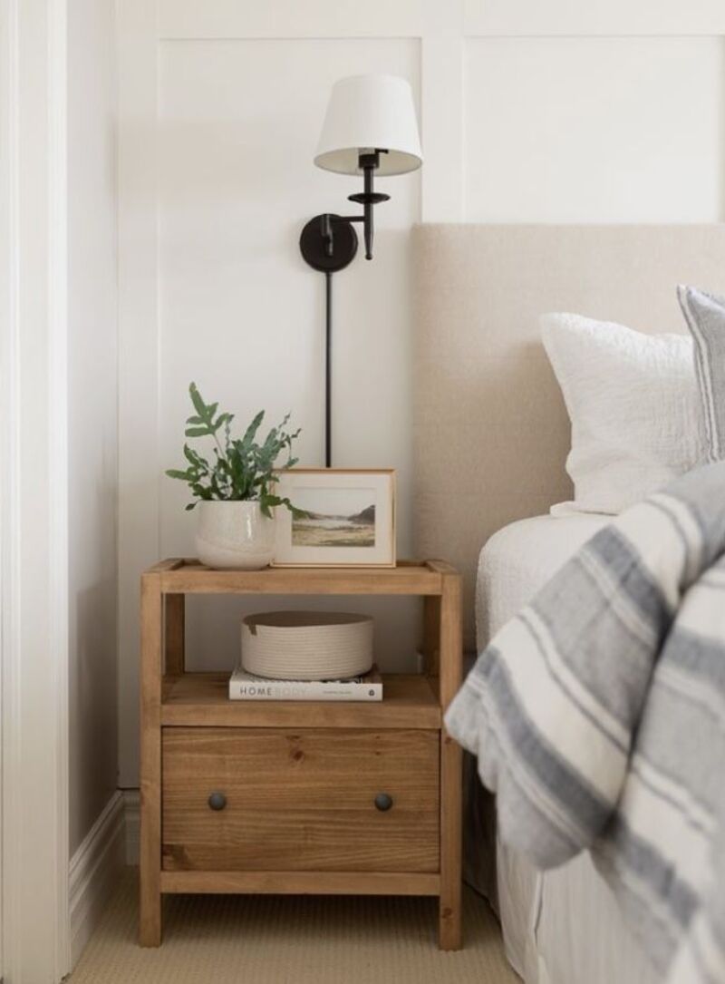 Các Yếu Tố Ảnh Hưởng Đến Giá Tủ Đầu Giường Gỗ Tự Nhiên